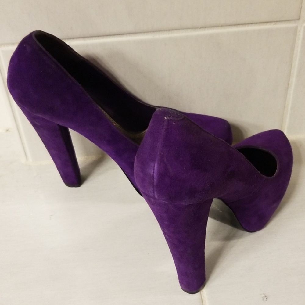 Purple Pumps - Picture 3 of 4